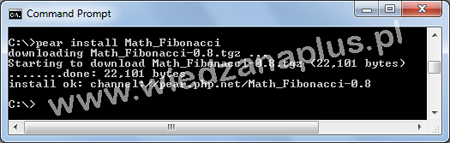 Uruchomienie polecenia pear install Math_Fibonacci za pomocą konsoli.